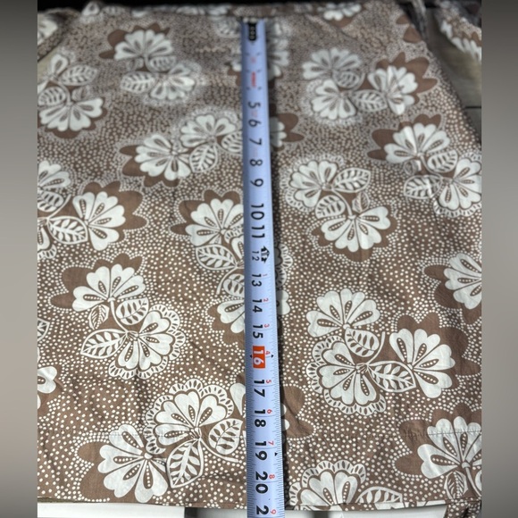 Boden Beige And brown Floral A-Line Sheath Dress Wrap Around Dress Size 10R - Picture 12 of 13